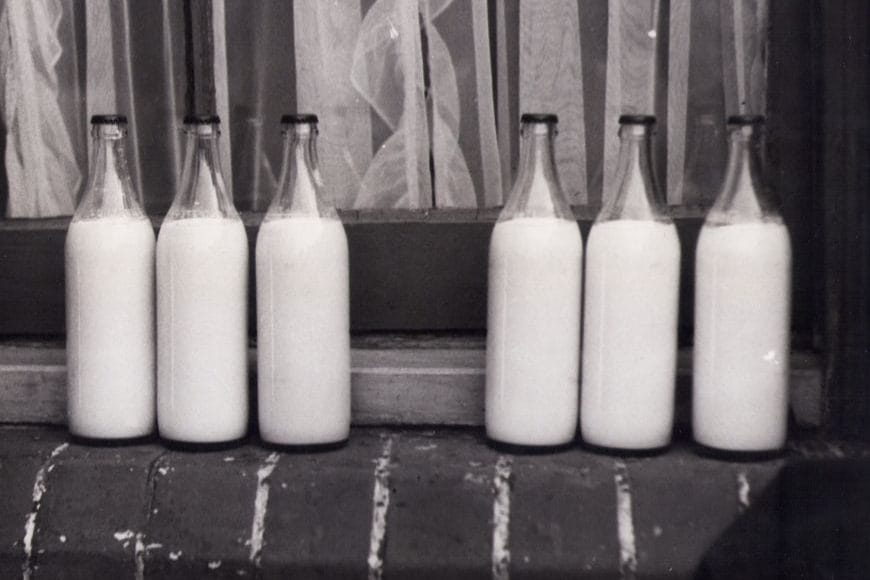 The Milkman Is Back: Glass-Bottle Delivery Is Quietly Cutting Plastic From the Fridge